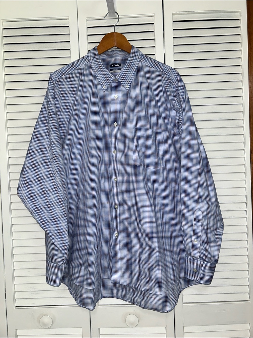I ZOD Men's Blue Check Dress Shirt - Size 18-18 1/2. 34/35. 2XL